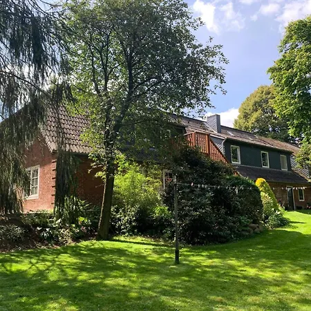 Auf Einem Resthof Zentral Gelegen Mit Viel Und Tieren